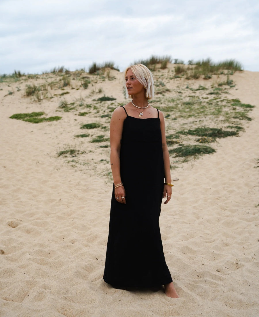 ROBE LONGUE DOS NUS ~ AWAN