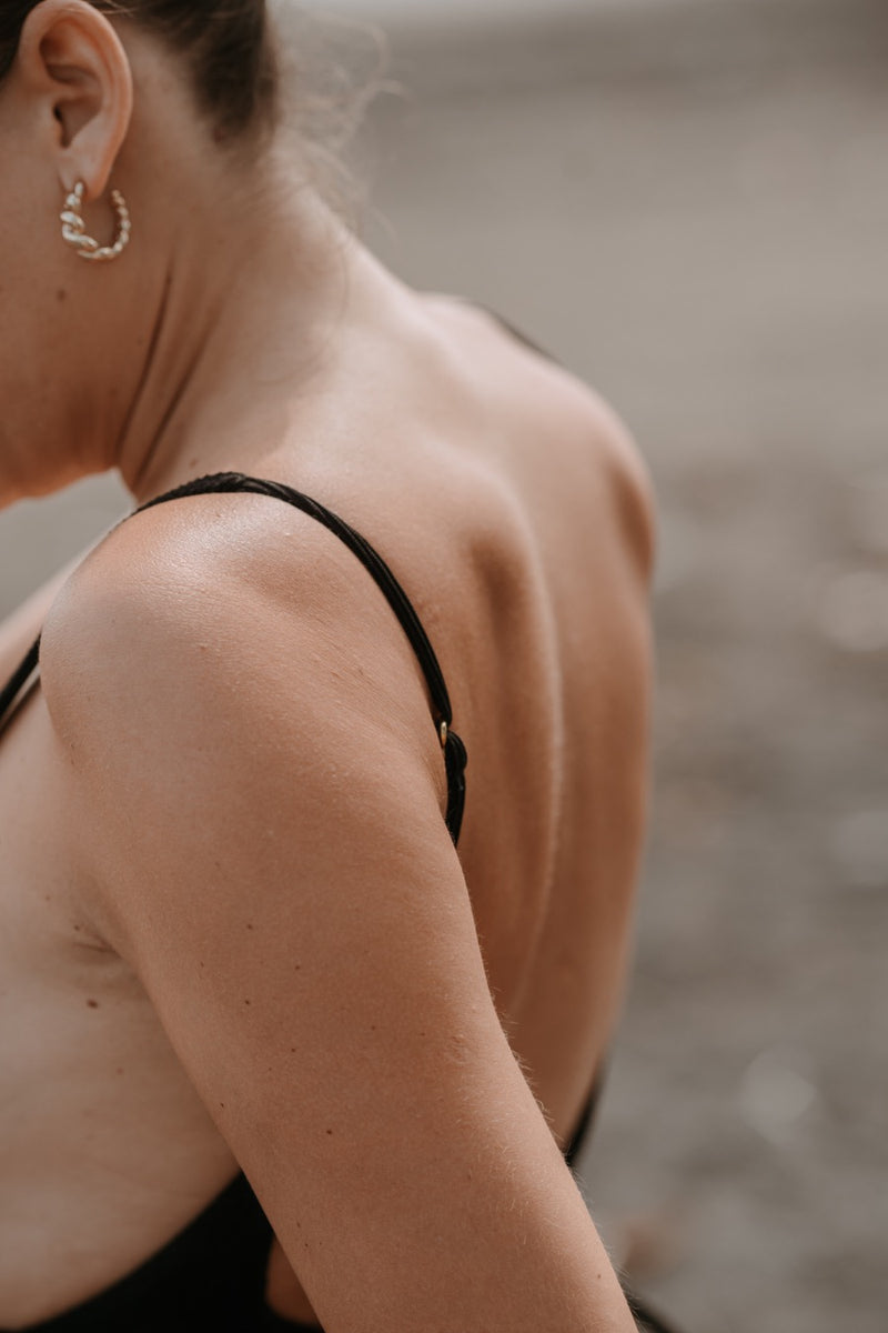 MAILLOT DE BAIN UNE PIÈCE NOIR INTENSE ~ SEGARA
