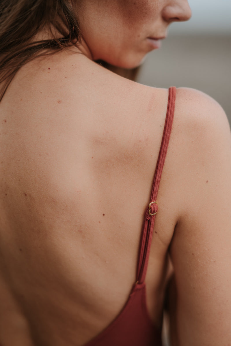 MAILLOT DE BAIN UNE PIÈCE ROUGE BRIQUE ~ SEGARA