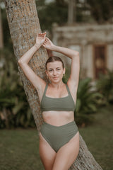HAUT DE BIKINI VERT OLIVE ~ SEGARA