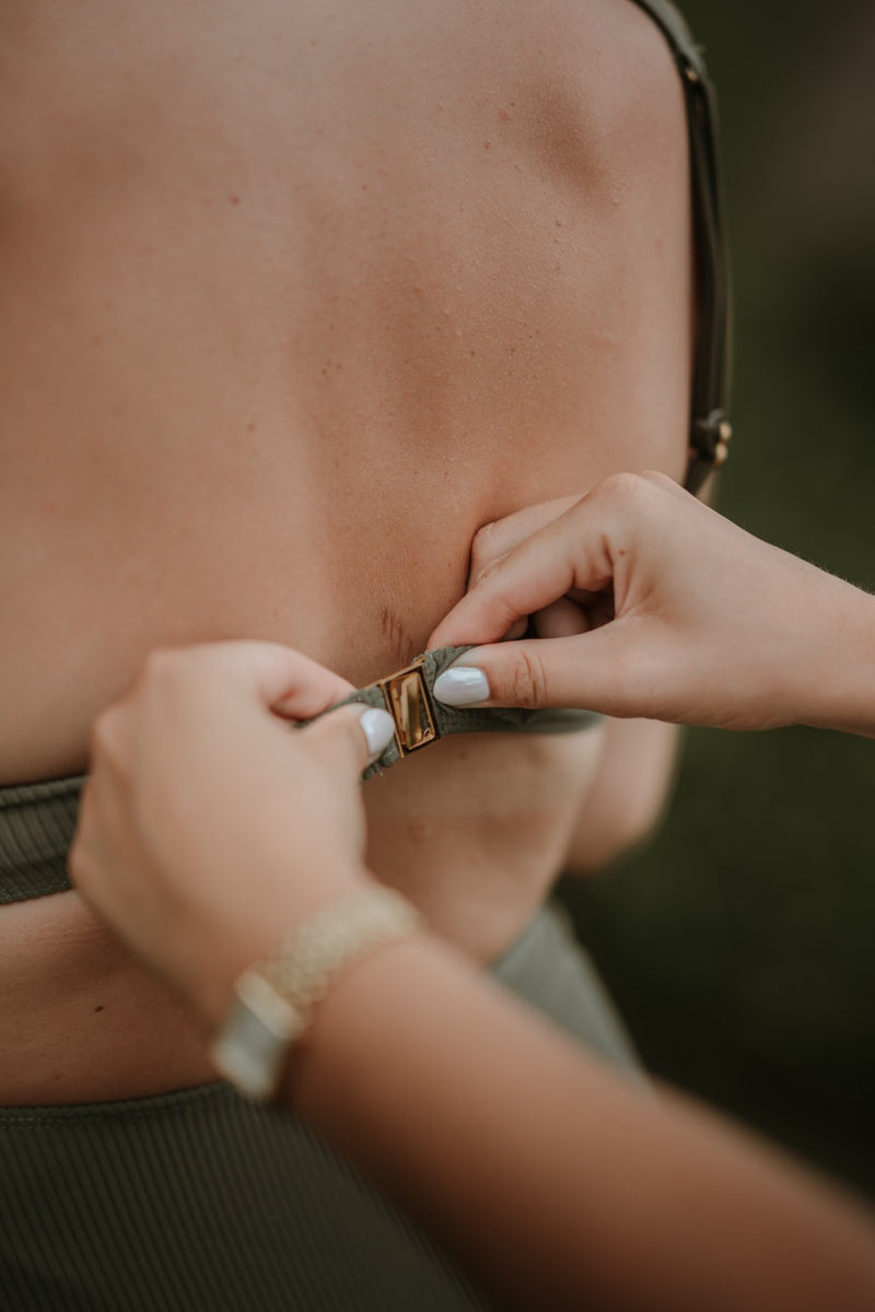 HAUT DE BIKINI VERT OLIVE ~ SEGARA