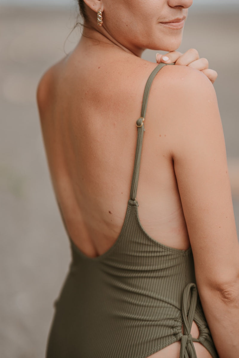 MAILLOT DE BAIN UNE PIÈCE VERT OLIVE ~ SEGARA